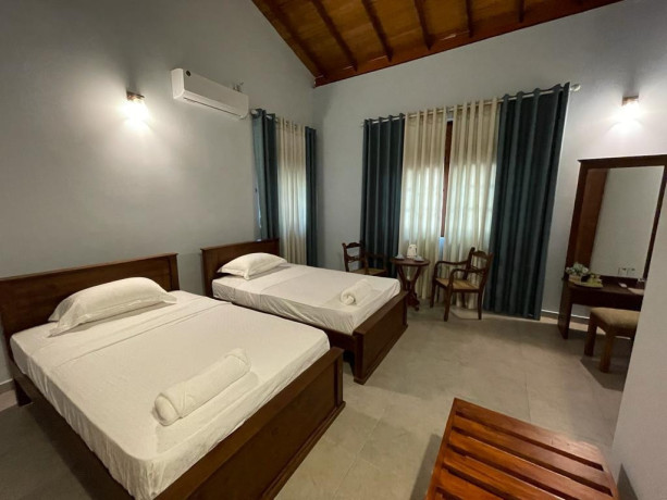 annes-bungalow-in-galle-big-4