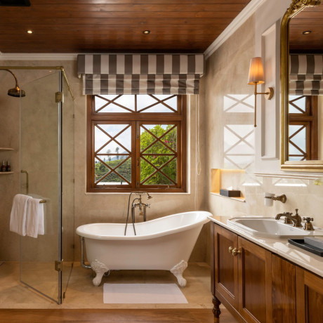 the-bellwood-manor-big-1