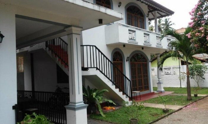 leighton-villa-big-0