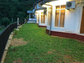 Diyaluma Falls Inn