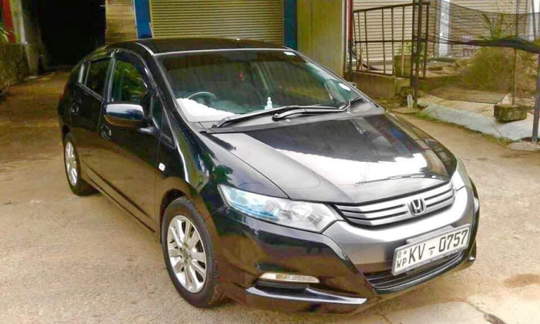 honda-insight-rental-drive-smart-drive-efficient-big-0