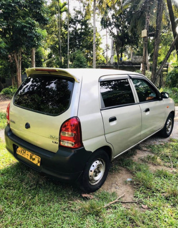 suzuki-alto-rental-compact-and-economical-transportation-big-2