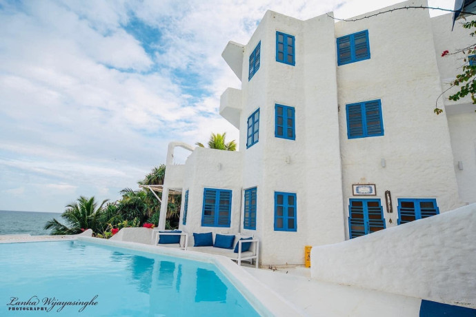 talalla-blue-beach-villa-in-matara-big-0