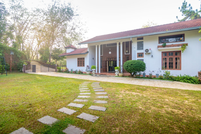 estancia-holiday-bungalow-in-matale-big-4