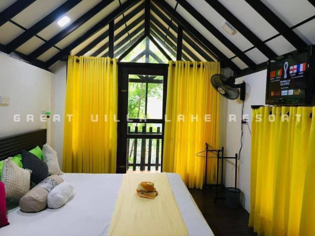 great-villa-lake-resort-couple-package-in-galle-big-2