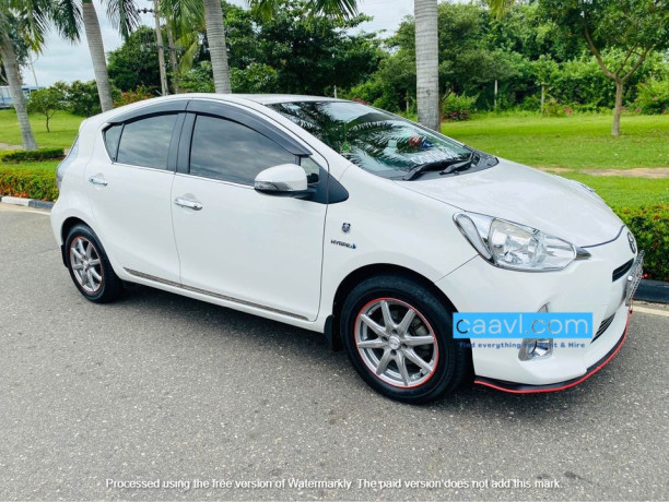 rent-a-toyota-aqua-in-matale-big-0