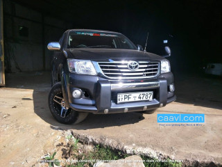 Rent a Toyota hilux in Kaduwela