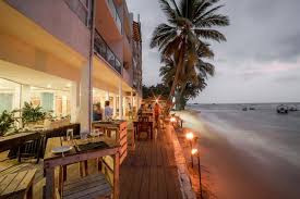 hikkaduwa-beach-hotel-in-hikkaduwa-big-1