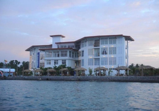 hotel-east-lagoon-in-batticaloa-big-1