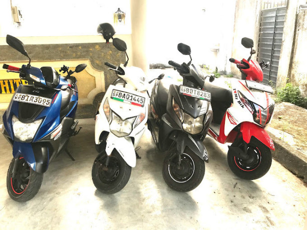 city-cab-rent-a-carbike-scooter-and-bike-and-car-rental-in-galle-big-1