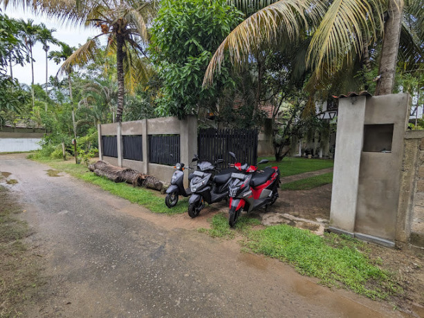 easy-bike-rent-bike-and-scooter-rental-in-habaraduwa-big-0