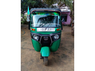 Nilaveli Motorbikes & TukTuk Rentals in Nilaveli