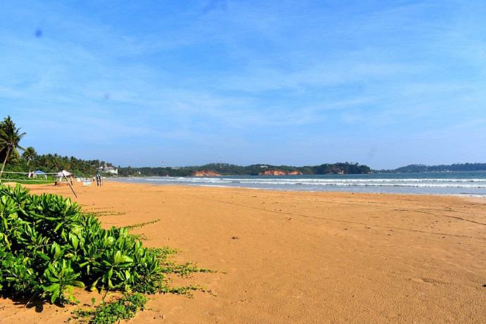 weligama-beach-a-vibrant-coastal-haven-on-sri-lankas-southern-shore-in-weligama-big-1