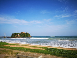 Matara Beach & Beyond: Explore Sri Lanka’s Coastal Beauty and Nearby Wonders in Matara