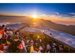 Adam's Peak Hike: A Sacred and Majestic Ascent to Sri Lanka's Iconic Summit in Hatton