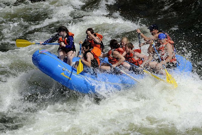 kithulgala-white-water-rafting-adventure-thrills-and-scenic-beauty-in-sri-lankas-rapids-big-1