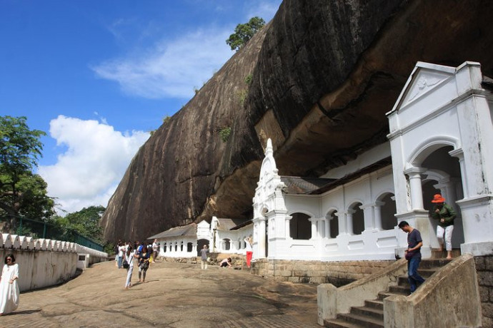 4-day-sri-lanka-highlights-tour-polonnaruwa-sigiriya-dambulla-kandy-nuwara-eliya-big-1