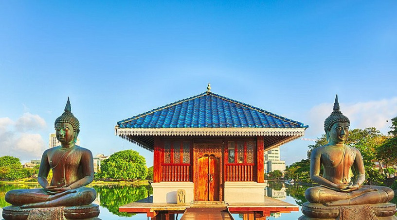 gangaramaya-temple-a-blend-of-spirituality-and-culture-in-colombo-big-3