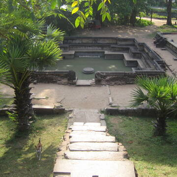 polonnaruwa-the-ancient-city-of-sri-lankas-medieval-capital-big-2