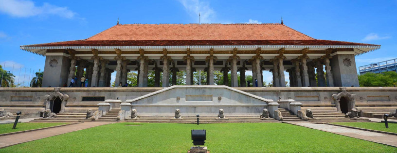 independence-square-a-symbol-of-sri-lankan-freedom-and-heritage-in-colombo-big-2