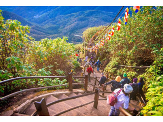 Sri Pada (Adam's Peak): Sri Lanka's Sacred Mountain