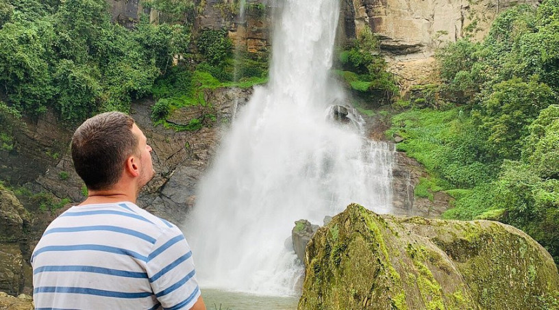 ramboda-falls-a-majestic-waterfall-in-sri-lankas-hill-country-big-2