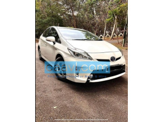 Toyota Prius for rent in Meegoda - Rent a car