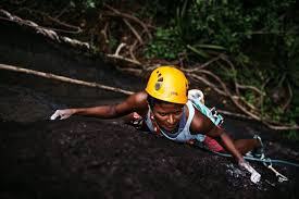 rock-climbing-in-sri-lanka-an-adventure-amongst-lush-landscapes-big-1