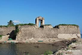 mannar-fort-a-historic-fortress-overlooking-sri-lankas-coastal-beauty-big-0