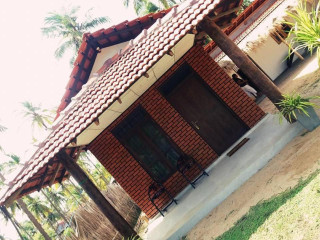 Tranquil Stay at Thotupola Kite Village in Kallady