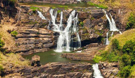 st-clairs-falls-a-scenic-gem-in-sri-lanka-big-2