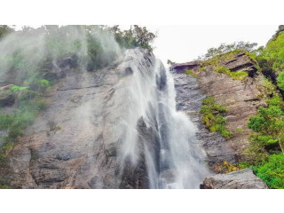 Lover's Leap Waterfall: A Romantic Escape in Sri Lanka