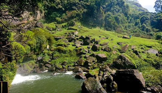 experience-the-majestic-bomburu-ella-a-sri-lankan-waterfall-wonderland-big-1