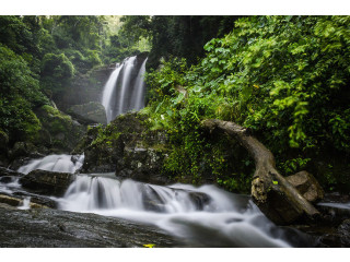 Devathura Falls: A Majestic Waterfall in Sri Lanka's Highlands