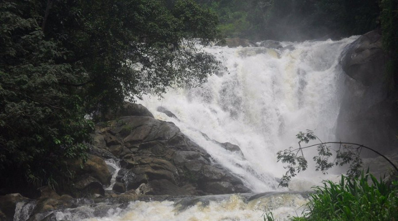 ethamala-falls-a-hidden-jewel-in-sri-lankas-highlands-big-2