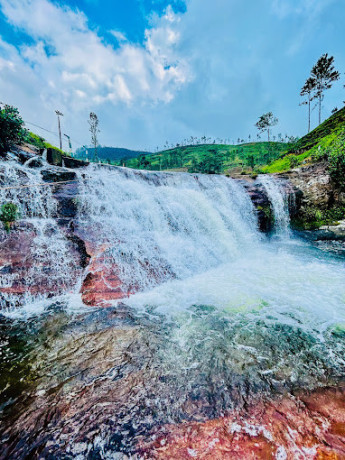 gartmore-falls-a-scenic-treasure-in-sri-lankas-highlands-big-3