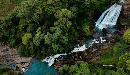 huluganga-falls-a-scenic-waterfall-in-sri-lankas-in-kandy-big-0