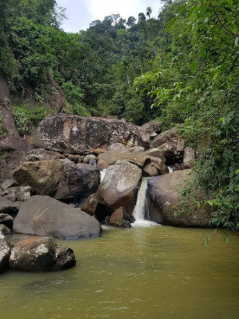 madanagiri-falls-a-hidden-waterfall-gem-in-sri-lanka-big-3