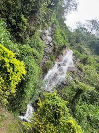 mahakandura-falls-a-hidden-waterfall-jewel-in-sri-lanka-big-0