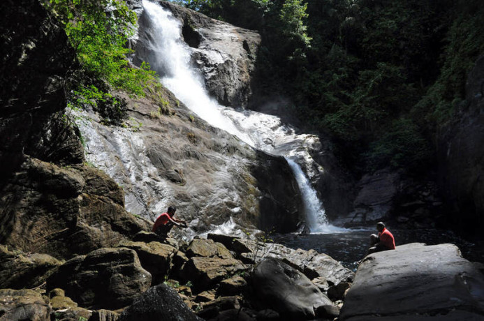 mannakethi-ella-a-tranquil-waterfall-in-sri-lankas-verdant-landscape-big-0