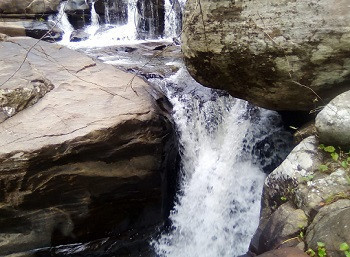 seetha-kotuwa-falls-a-hidden-waterfall-treasure-in-sri-lanka-big-2