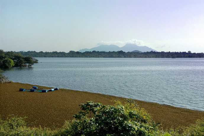 kala-wewa-lake-sri-lankas-largest-historical-reservoir-and-tranquil-retreat-big-2