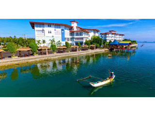 Batticaloa Lagoon: A Tranquil Waterway and Biodiversity Haven in Sri Lanka