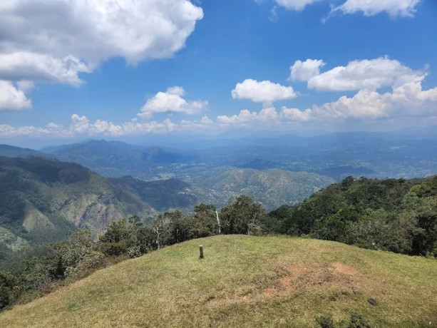 moon-plains-a-scenic-highland-plateau-with-breathtaking-views-in-sri-lanka-big-2