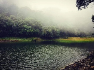 Kande Ela Reservoir: A Scenic Oasis in Sri Lanka's Central Highlands