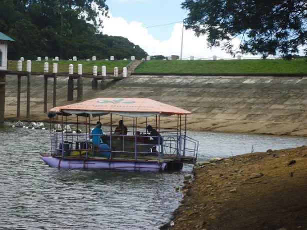 kande-ela-reservoir-a-scenic-oasis-in-sri-lankas-central-highlands-big-2