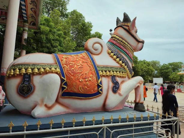 nainativu-nagapooshani-amman-kovil-a-sacred-hindu-temple-in-northern-sri-lanka-big-3