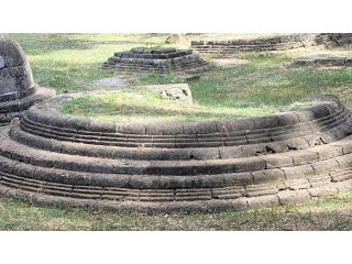 Kadurugoda Viharaya: Exploring the Ancient Buddhist Ruins of Kantharodai