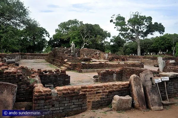 velgam-vehera-buddhist-temple-a-sacred-sanctuary-of-historical-and-spiritual-significance-big-4