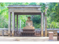 samadhi-buddha-statue-a-symbol-of-peace-and-enlightenment-in-sri-lanka-small-1